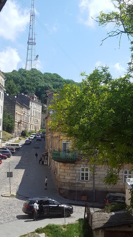 Cozy Compact Flat In The City Center Lviv Ngoại thất bức ảnh