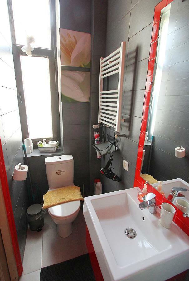 Cozy Compact Flat In The City Center Lviv Ngoại thất bức ảnh